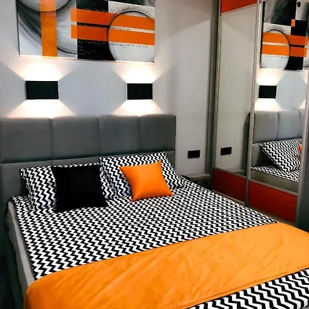 Апартаменты Elegance Orange W Nautica *
